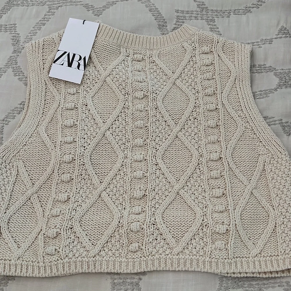 Zara Cream Cable Knit Cropped Sweater Vest - Picture 4 of 5